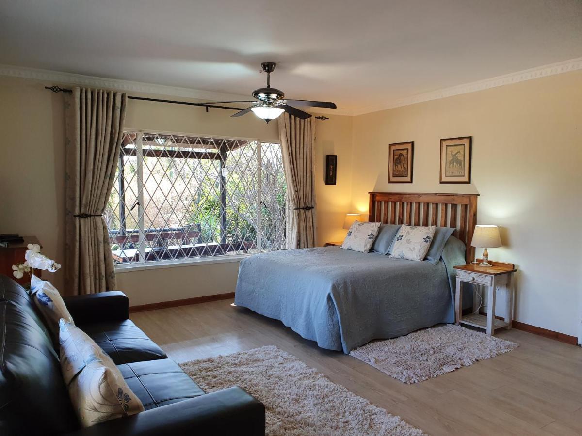 Pine Tree Lodge Мидранд Экстерьер фото